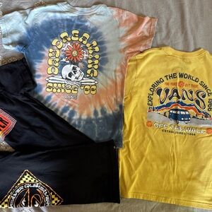 Boys VANS QUICKSILVER Bundle of 4 Shirts Size 7 Excellent Condition